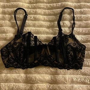 Black bralette w/ bows🎀